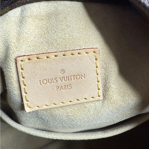 Louis Vuitton Artsy MM Monogram comes Authentication card - Picture 3 of 16